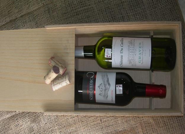 Wooden Box of 2 wine bottles