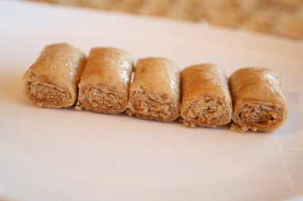 Fingers With Pine Kernels أصابع بالصنوبر